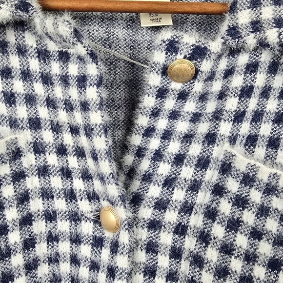 MAX STUDIO Fuzzy Cardigan Sweater Blue White Gingham Womens Size M Old Money - Picture 3 of 11